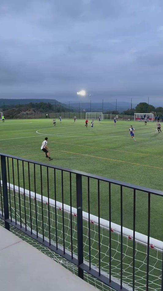 Football Player Pulls Off Impressive Skills During a Match