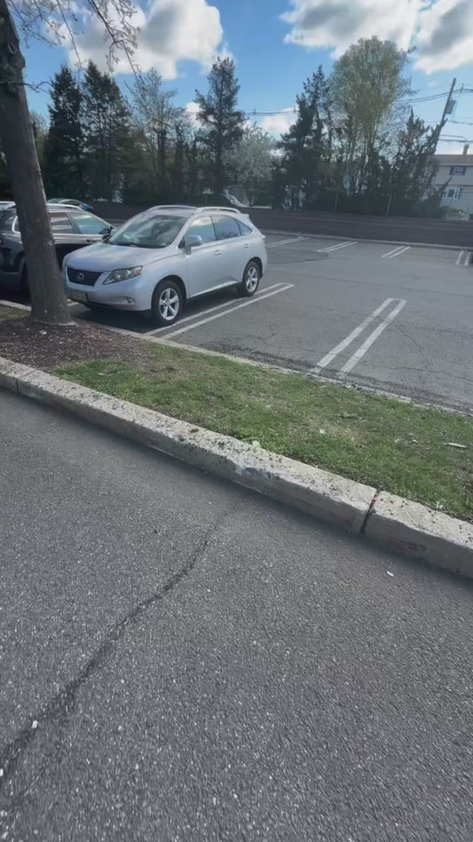 Car Horn Hilariously Goes Off When Turning Left