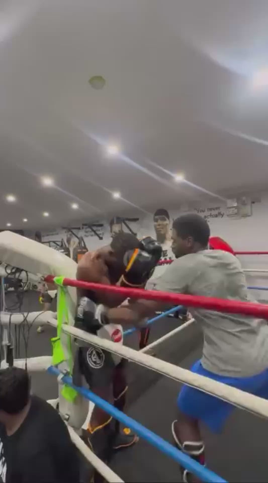 Boxer Tries Muay Thai for the First Time