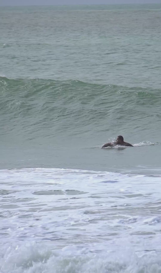 Man Shows Excellent Bodysurfing Ability