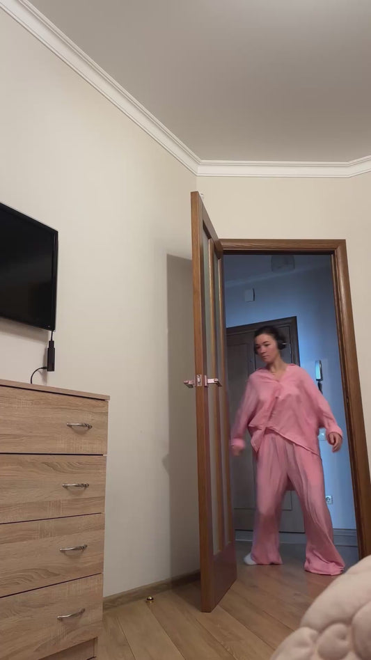 Cat Outsmarts Owner in a Game of Hide and Seek