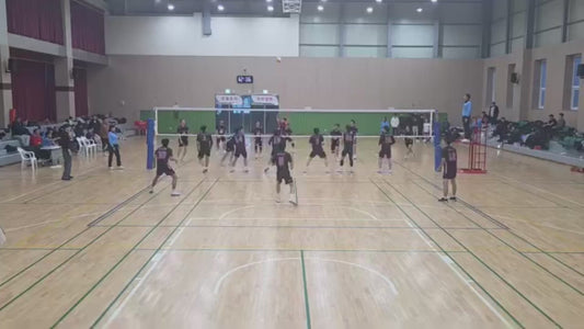 Terrible Missed Shot in Volleyball Match