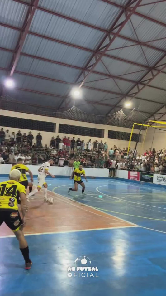 Futsal Player Misses the Easiest Open Goal of His Life