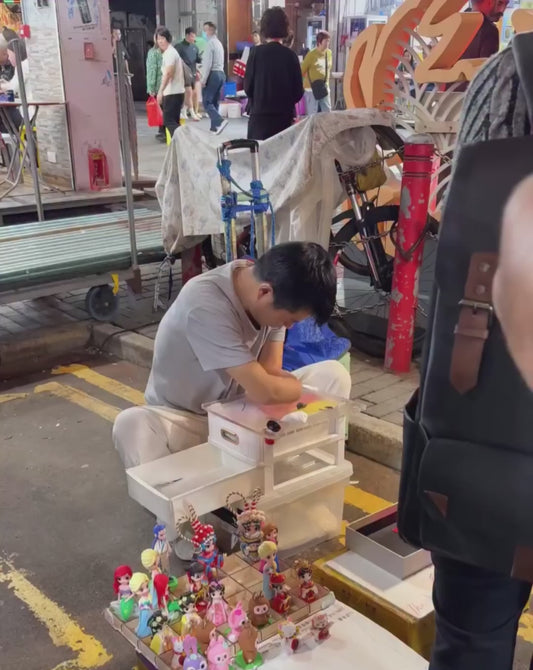 Incredibly Talented Street Artist Works Without Hands