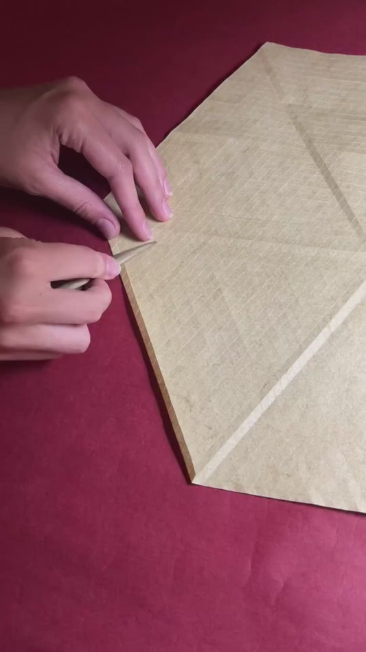 Satisfying Origami Tessellation Transforms Flat Paper Into Mesmerising Pattern (2)