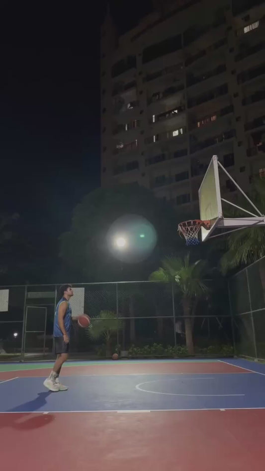 Impressive Basketball Trick Shot
